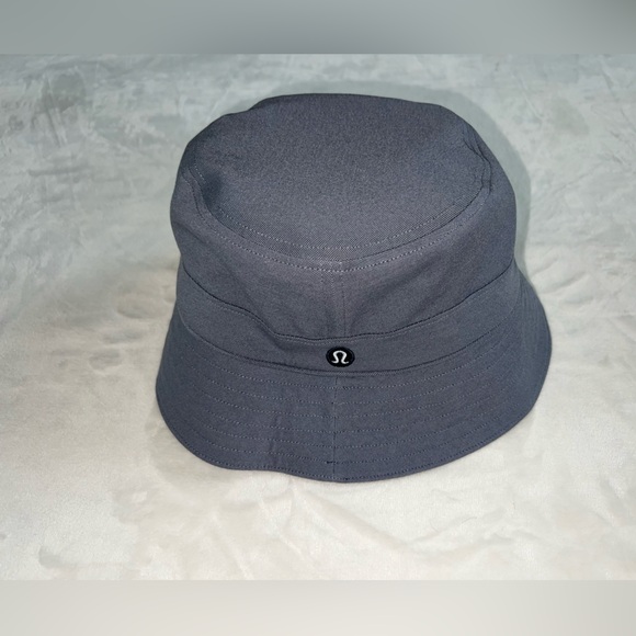 Lululemon Reversible Bucket Hat Blue/Pattern | L/XL | NWT - Picture 9 of 11